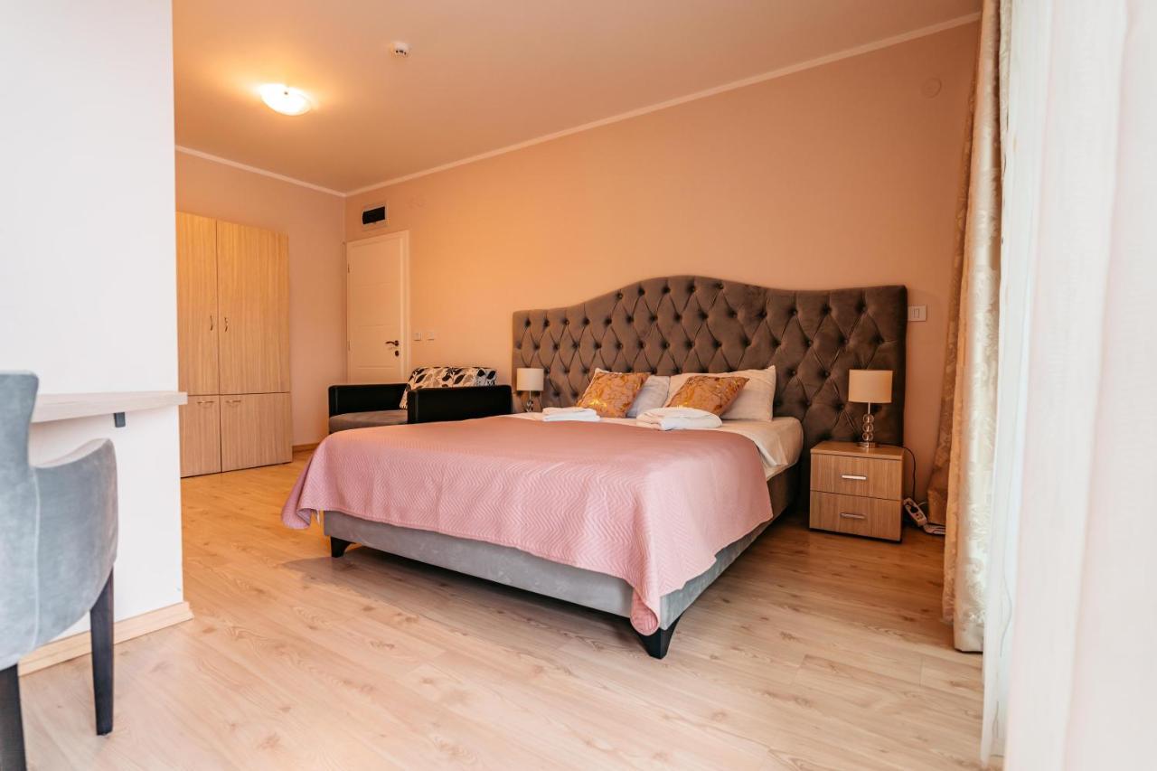 Lotos Depandans Hotel Nis Ngoại thất bức ảnh